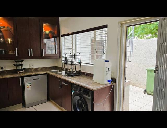 3 BEDROOM PROPERTY TO RENT IN RIVER CLUB